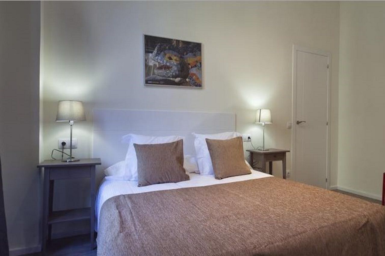 ברצלונה Aspasios Rambla Catalunya Apartments מראה חיצוני תמונה